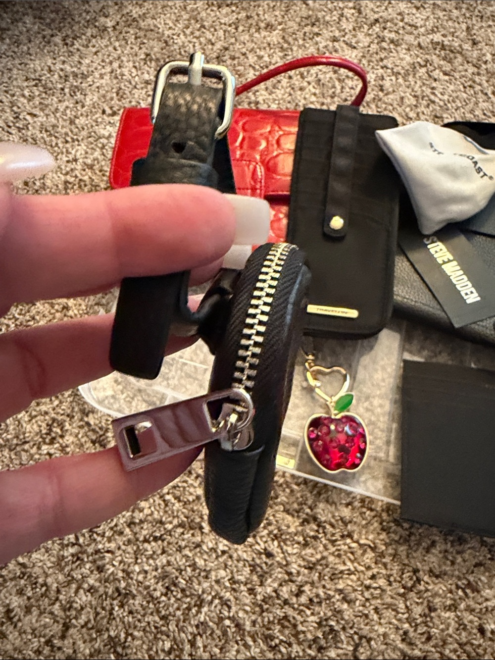 Wallet & Accessories Lot - Picture 3 of 12